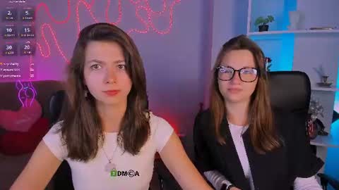 Snapshot of helli_belli chatting on 07-19-26, 07:17 Helli online show from 07-19-26, 07:17