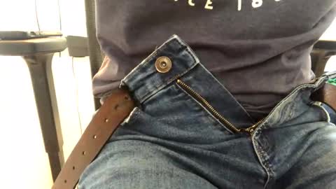 Snapshot of hello_mush chatting on 12-16-24, 09:24 hello_mush online show from 12-16-24, 09:24