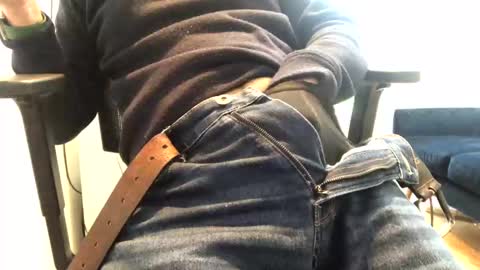 Snapshot of hello_mush chatting on 01-08-25, 11:43 hello_mush online show from 01-08-25, 11:43