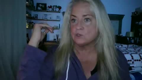 Hunnys Hive online show from 03-11-25, 11:26