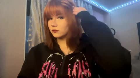 Snapshot of hellokinki chatting on 05-27-26, 06:16 hellokinki online show from 05-27-26, 06:16