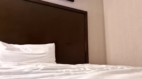 Snapshot of hellokitten123 chatting on 03-31-26, 04:02 hellokitten123 online show from 03-31-26, 04:02