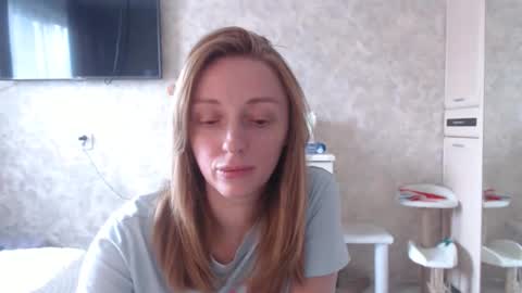 Snapshot of hellokittykaty chatting on 04-22-26, 07:33 Victory online show from 04-22-26, 07:33
