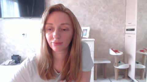 Snapshot of hellokittykaty chatting on 05-21-26, 06:31 Victory online show from 05-21-26, 06:31