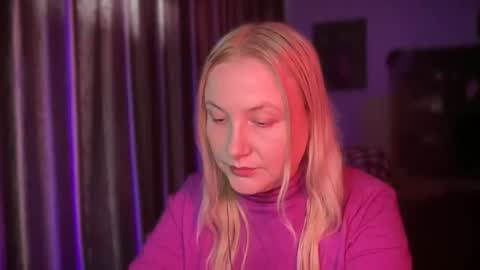 Snapshot of hellyriddle chatting on 12-19-25, 08:10 DeleteyourSadness online show from 12-19-25, 08:10