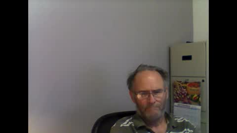Snapshot of helopilot01 chatting on 09-15-25, 11:38 helopilot01 online show from 09-15-25, 11:38