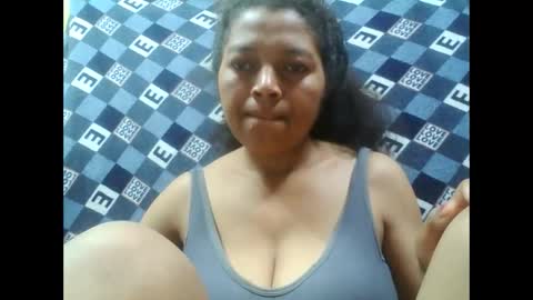 Snapshot of henitsaldy chatting on 09-12-25, 07:19 henitsaldy online show from 09-12-25, 07:19