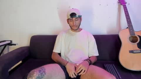 henrik_senn online show from 12-13-24, 02:32