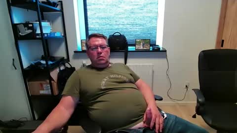 henrikrp1971 online show from 04-23-26, 04:09