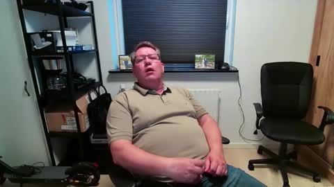 henrikrp1971 online show from 04-28-26, 06:46