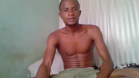 Snapshot of henriotflavien20 chatting on 12-07-24, 05:26 Adrian Honey online show from 12-07-24, 05:26