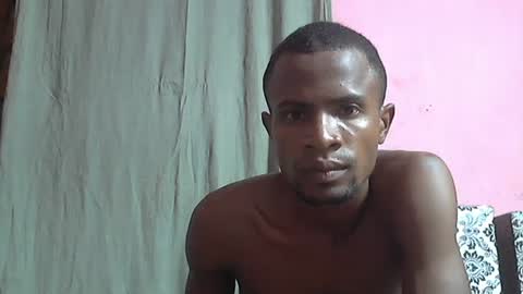 Snapshot of henriotflavien20 chatting on 12-11-24, 06:09 Adrian Honey online show from 12-11-24, 06:09