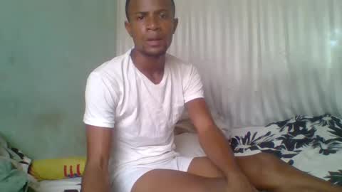 Snapshot of henriotflavien20 chatting on 12-14-24, 11:07 Adrian Honey online show from 12-14-24, 11:07