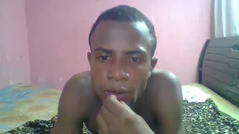 Snapshot of henriotflavien20 chatting on 12-21-24, 11:44 Adrian Honey online show from 12-21-24, 11:44