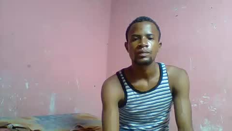 Snapshot of henriotflavien20 chatting on 12-28-24, 05:12 Adrian Honey online show from 12-28-24, 05:12