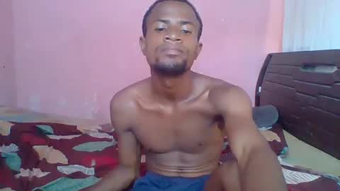 Snapshot of henriotflavien20 chatting on 12-29-24, 12:23 Adrian Honey online show from 12-29-24, 12:23