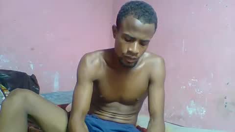 Snapshot of henriotflavien20 chatting on 12-29-24, 04:30 Adrian Honey online show from 12-29-24, 04:30