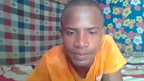 Snapshot of henriotflavien20 chatting on 01-04-25, 07:34 Adrian Honey online show from 01-04-25, 07:34