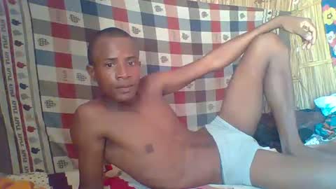 Snapshot of henriotflavien20 chatting on 01-04-25, 11:00 Adrian Honey online show from 01-04-25, 11:00