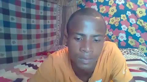 Snapshot of henriotflavien20 chatting on 01-04-25, 03:17 Adrian Honey online show from 01-04-25, 03:17