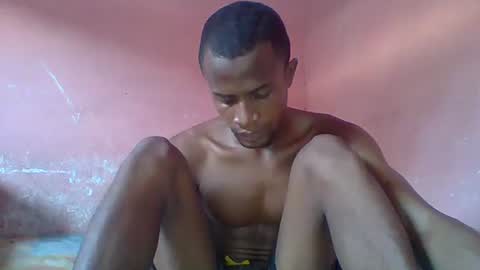 Snapshot of henriotflavien20 chatting on 01-20-25, 06:10 Adrian Honey online show from 01-20-25, 06:10