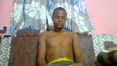 Snapshot of henriotflavien20 chatting on 01-21-25, 02:33 Adrian Honey online show from 01-21-25, 02:33