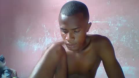 Snapshot of henriotflavien20 chatting on 02-07-25, 02:26 Adrian Honey online show from 02-07-25, 02:26