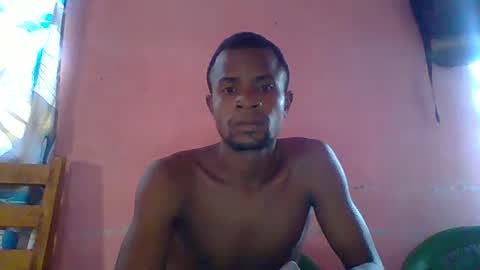 Snapshot of henriotflavien20 chatting on 03-10-25, 12:26 Adrian Honey online show from 03-10-25, 12:26