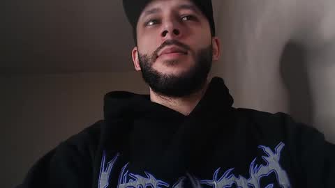 Snapshot of henryaxe chatting on 05-01-26, 01:05 HenryAxe online show from 05-01-26, 01:05