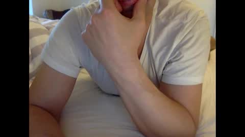 Henryhipster  sub  spank useme new Europe Twink kiss first fit kinky naughty online show from 01-16-26, 02:43