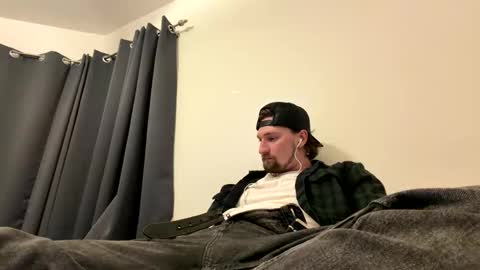 Snapshot of henryjackk chatting on 03-08-26, 01:04 HenryJackk online show from 03-08-26, 01:04