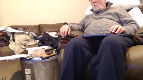 Snapshot of henryjxxx chatting on 01-11-25, 12:12 henryjxxx online show from 01-11-25, 12:12