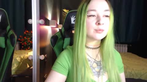 Snapshot of hentaishiing chatting on 02-07-25, 05:29 Hentaishiing online show from 02-07-25, 05:29