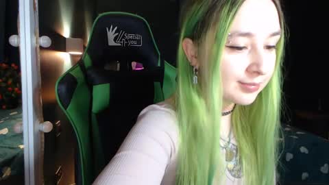 Snapshot of hentaishiing chatting on 02-18-25, 05:53 Hentaishiing online show from 02-18-25, 05:53