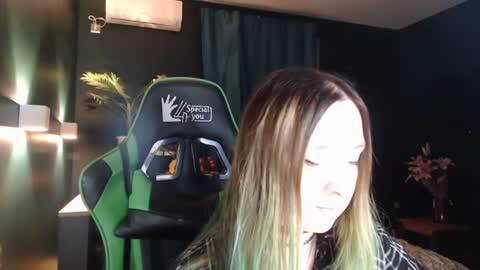 Hentaishiing online show from 06-21-26, 08:33