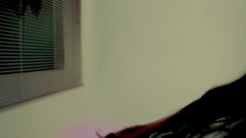 hera online show from 04-17-26, 07:33