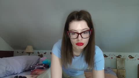 Snapshot of herdiaries4u chatting on 04-12-26, 05:40 herdiaries4u online show from 04-12-26, 05:40