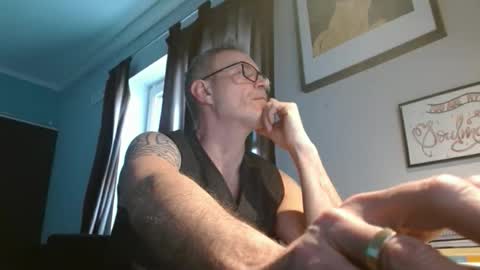 hering76 online show from 03-04-26, 07:25