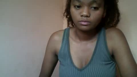 Snapshot of herisse01 chatting on 05-18-26, 08:20 herisse01 online show from 05-18-26, 08:20