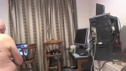 mature online show from 11-18-25, 06:40