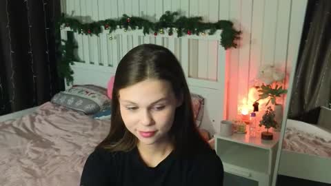 Snapshot of herminasouth chatting on 02-28-26, 07:15 Nicole online show from 02-28-26, 07:15