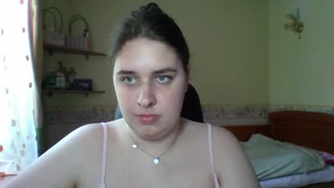 Snapshot of hess_luna_ chatting on 06-09-26, 09:10 hess_luna_ online show from 06-09-26, 09:10