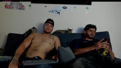 Snapshot of heteros_curious_ chatting on 04-30-26, 08:57 yeis online show from 04-30-26, 08:57