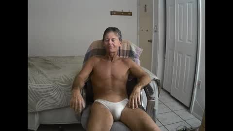 hewes1 online show from 10-22-25, 05:19