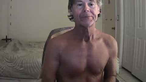 Snapshot of hewes1 chatting on 03-25-26, 08:31 hewes1 online show from 03-25-26, 08:31