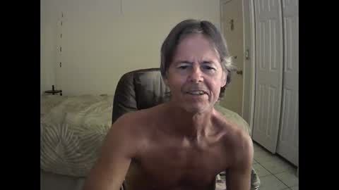 Snapshot of hewes1 chatting on 04-06-26, 10:49 hewes1 online show from 04-06-26, 10:49