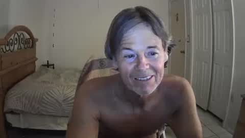 Snapshot of hewes1 chatting on 04-21-26, 06:41 hewes1 online show from 04-21-26, 06:41