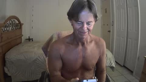 Snapshot of hewes1 chatting on 05-06-26, 07:46 hewes1 online show from 05-06-26, 07:46
