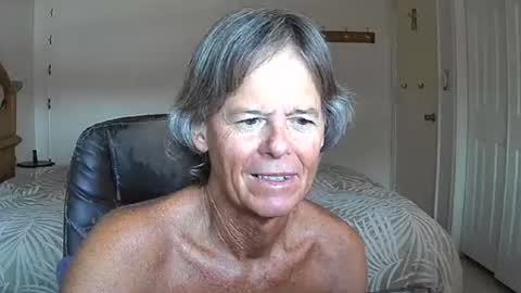 hewes1 online show from 07-28-26, 12:34