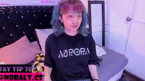Snapshot of hey_noraly chatting on 04-24-26, 04:26 Noraly online show from 04-24-26, 04:26
